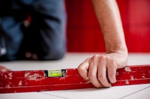 Materiały izolacyjne w budownictwie: Wybór odpowiednich materiałów izolacyjnych dla termoizolacji i akustyczności